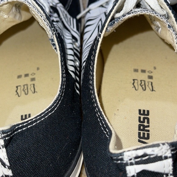 Converse - Picture 7 of 9